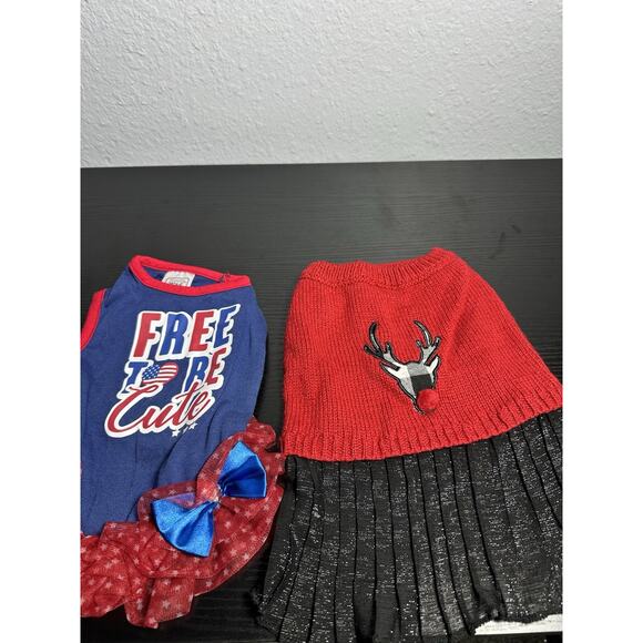 Dog Clothes Lot Of 2 Size Small USA RWB & Rudolf Sweater - Picture 1 of 1